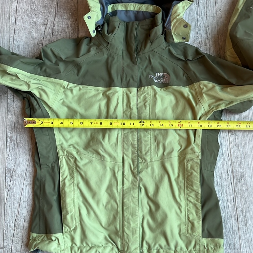 The North‎ Face Green & Gray HyVent Jacket Women’s X Small - Picture 14 of 15
